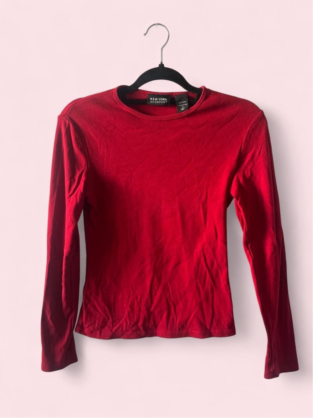 New York & Company Red Long-Sleeve Crewneck Top
